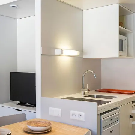 Renove Aux Pieds, Balcon, Wifi - Fr-1-346-512 Lägenhet *