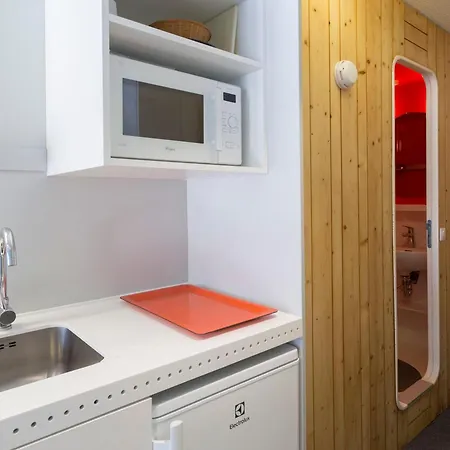 Renove Aux Pieds, Balcon, Wifi *